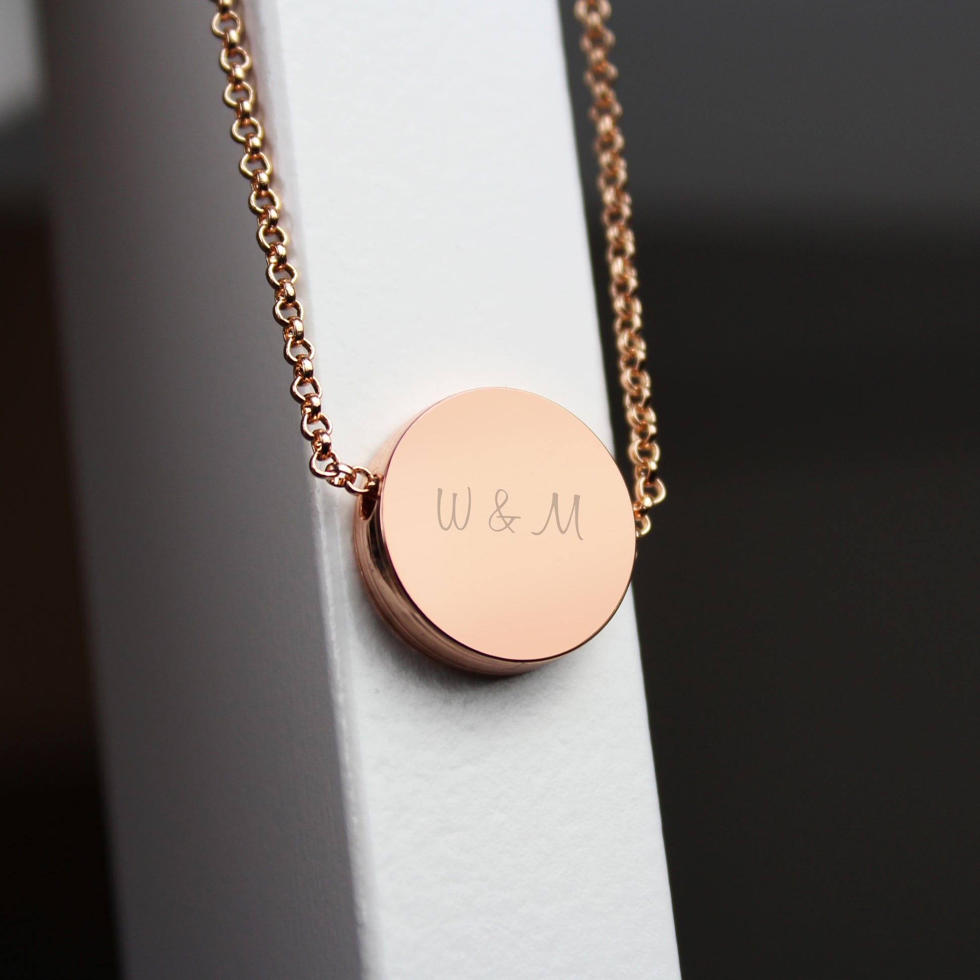 Rose gold tone disc necklace - Lilybet loves